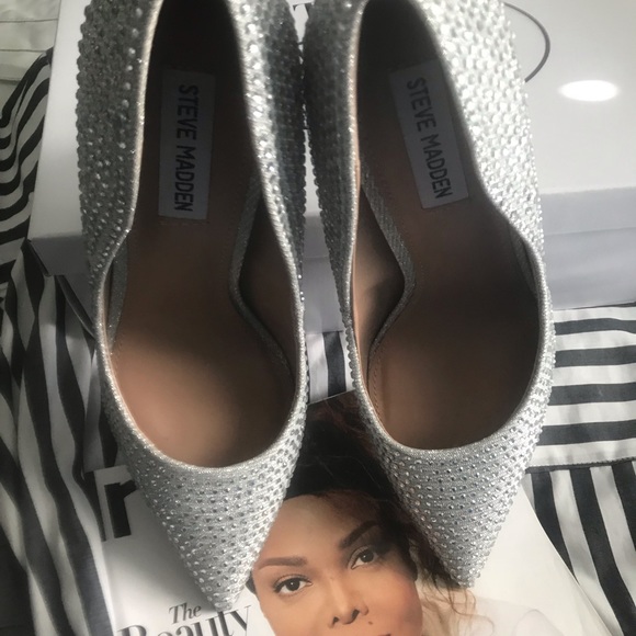 Holiday shoe - Picture 4 of 5